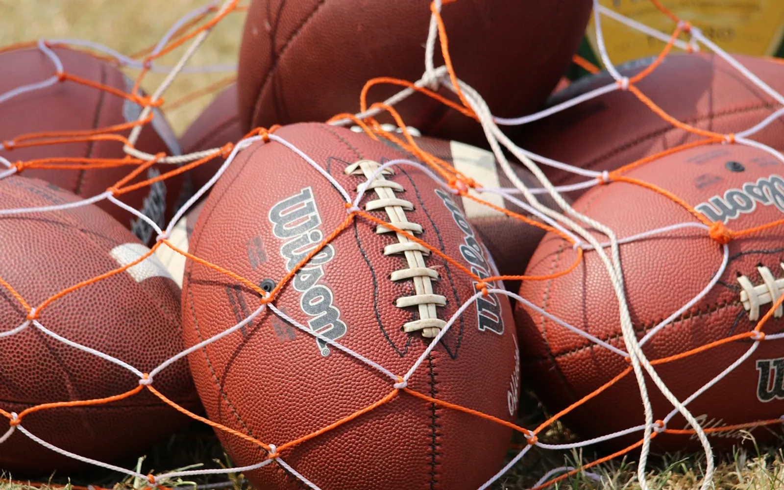 Football, balls and american football