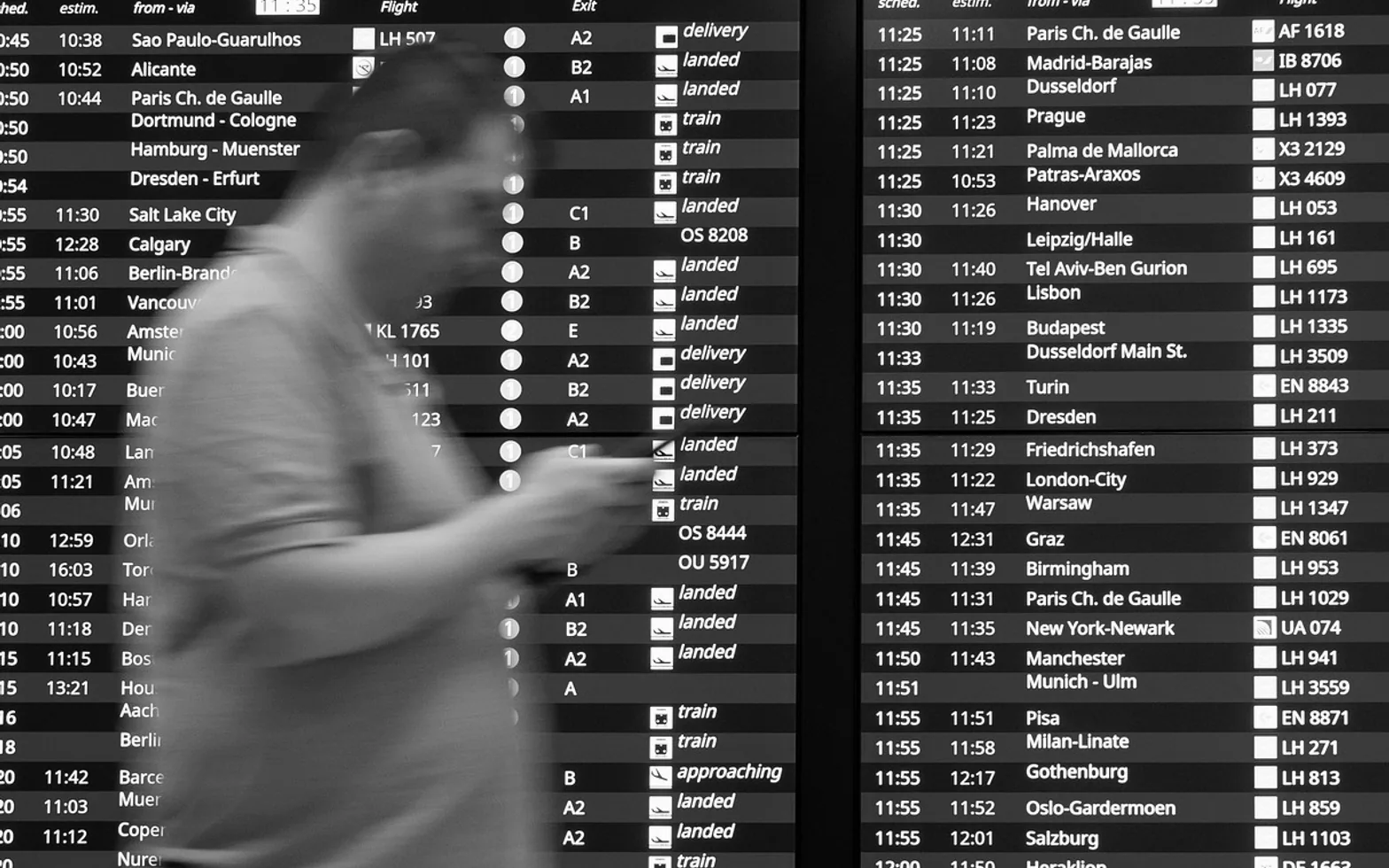 Airport, scoreboard and departure
